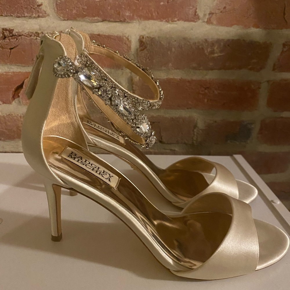 Badgley Mischka jeweled satin heels. Size 8.